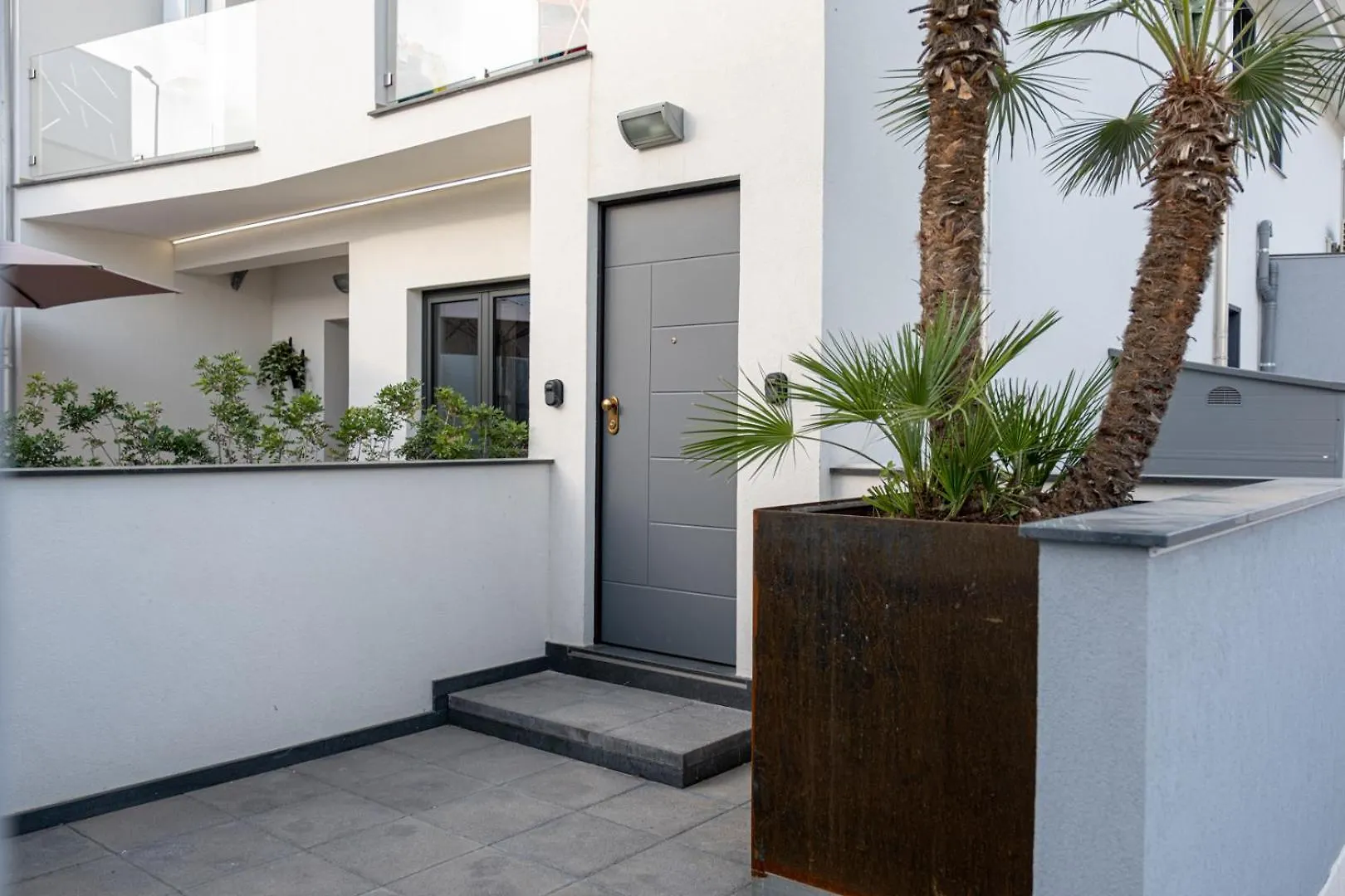 Vile Home - Intera Villa Favara 0*,  Italy