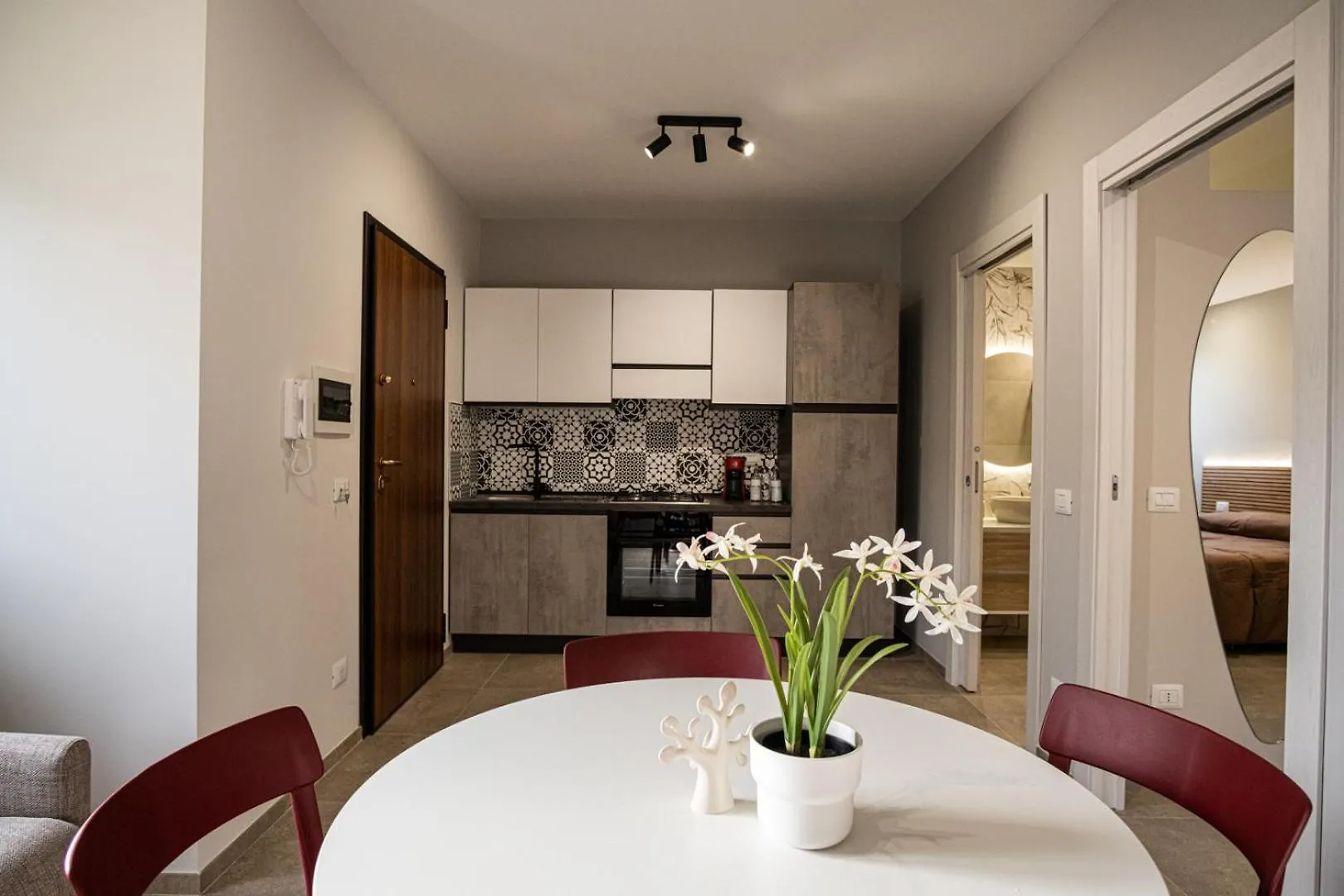 Vile Home - Intera Villa Favara Italy